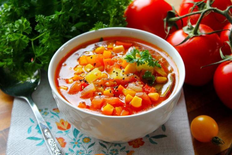 Hearty Tomato and Vegetable Soup