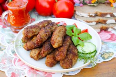 Pan-Fried Chevapchichi: Balkan-Style Sausages