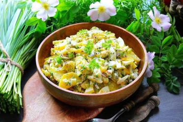 Classic Celery & Pickles Potato Salad