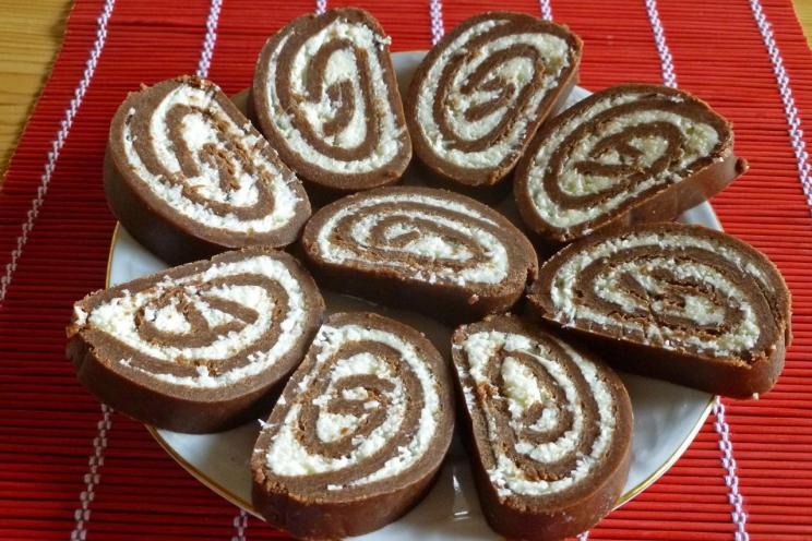 No-Bake Coconut Buttercream Roll