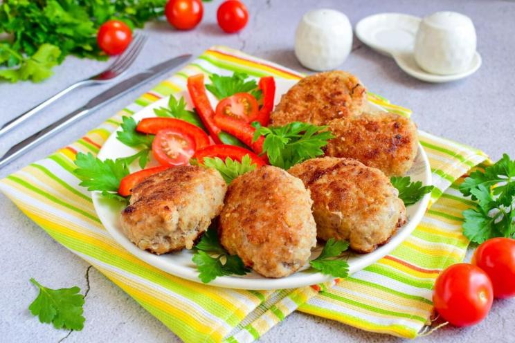 Crispy Pan-Fried Minced Meat Cutlets