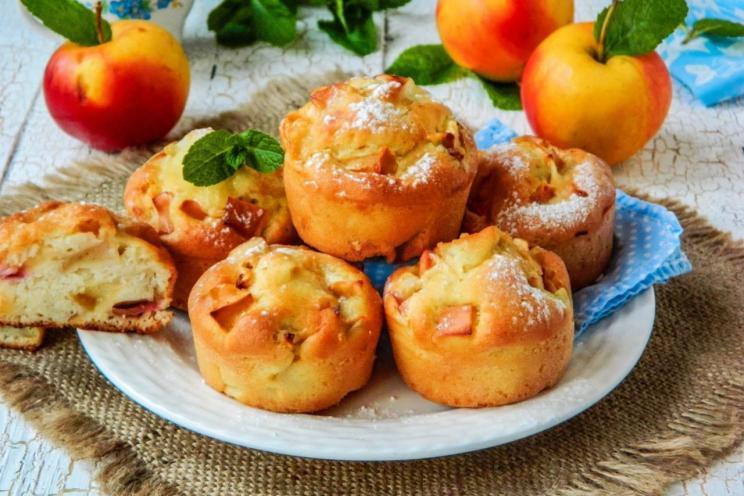 Apple Charlotte Muffins