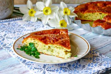 Quick and Easy Cabbage Pie with Mayo and Sour Cream