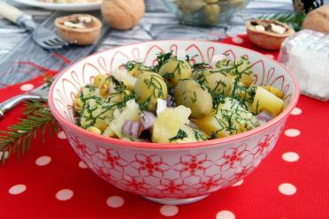 Refreshing Veggie Salad Without Mayo