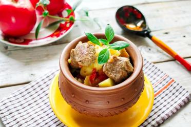 Hearty Lamb and Vegetable Roast