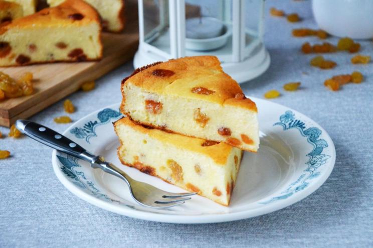 Fluffy Cottage Cheese Raisin Casserole