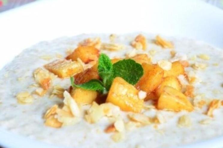 Caramel Apple Almond Oatmeal