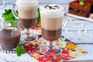 Delicious Mochaccino: Coffee, Milk, and Chocolate Bliss