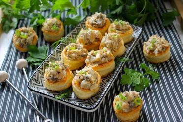 Mushroom-Stuffed Puff Pastry Vol-au-Vents