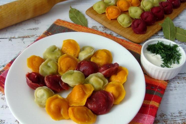 Rainbow Juice-Dyed Dumplings for Kids