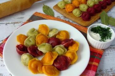 Rainbow Juice-Dyed Dumplings for Kids