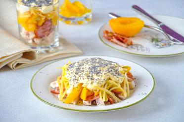 Peach and Meat Salad with Cheese