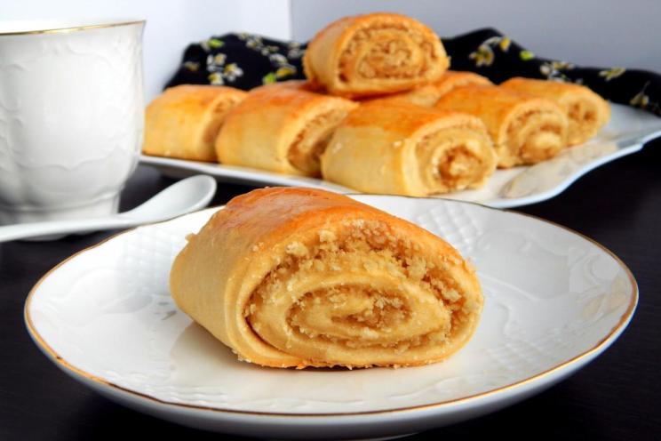 Walnut Butter Rolls