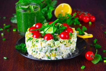 Quick Cheese and Egg Salad with Garlic