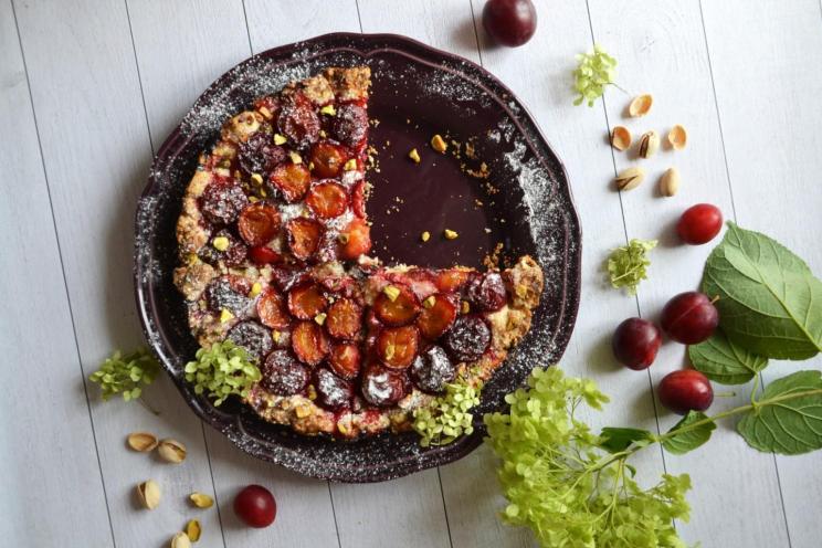 Plum Nut Shortbread Pie