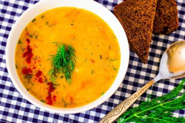 Hearty Lenten Pea Soup