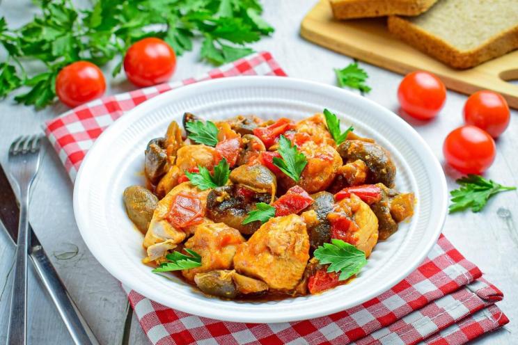 Slow Cooker Chicken and Mushrooms with Curry