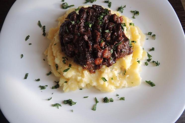 Slow Cooker Beef and Prunes
