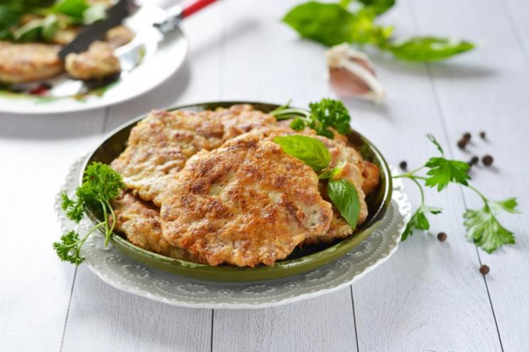 Juicy Albanian Pork Cutlets
