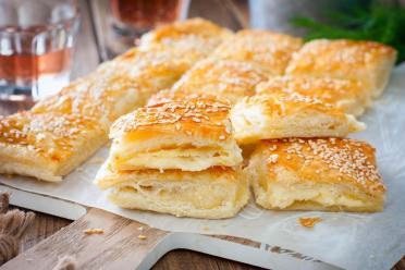 Cheesy Puff Pastry Pie