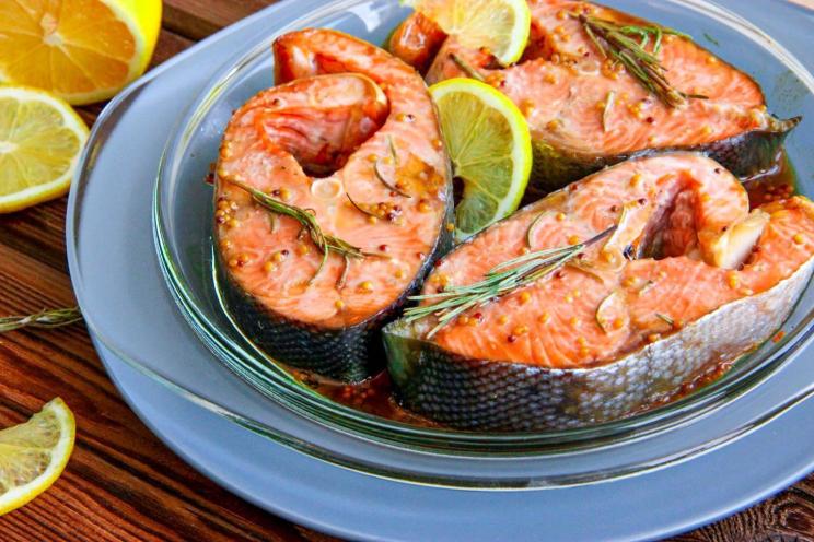 Oven-Baked Juicy Salmon Steaks