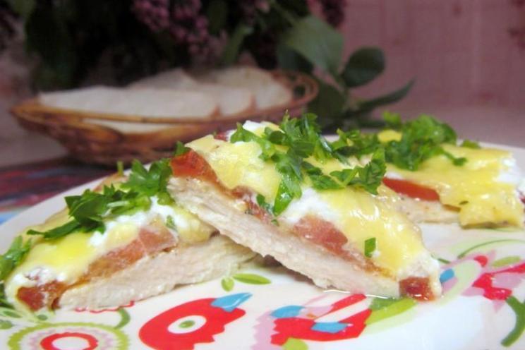 Baked Cheesy Tomato Chicken Breasts Baked Cheesy Tomato Chicken Breasts
