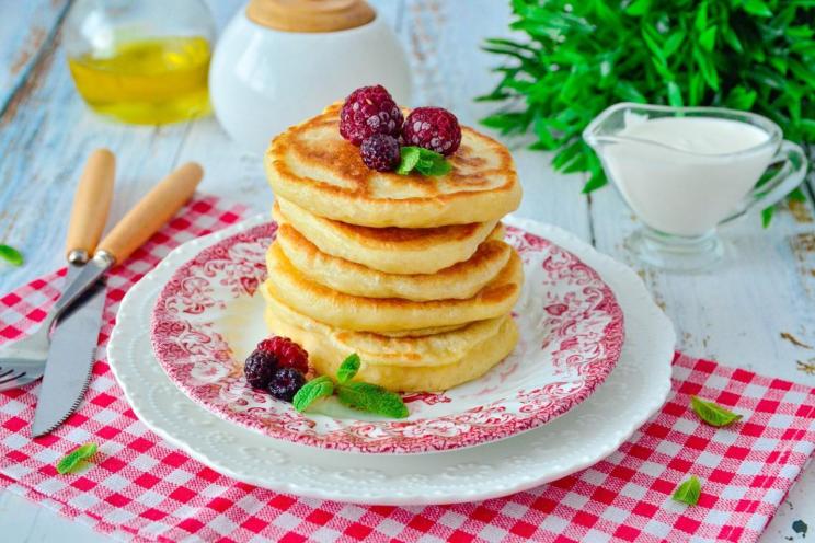 Airy Yeast Pancakes with Simple Ingredients Airy Yeast Pancakes with Simple Ingredients