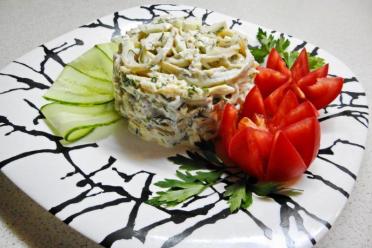 Baked Garlic Squid Salad