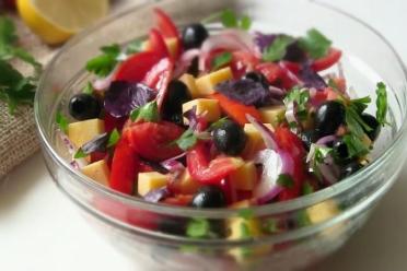 Mayo-Free Olive and Tomato Salad Delight