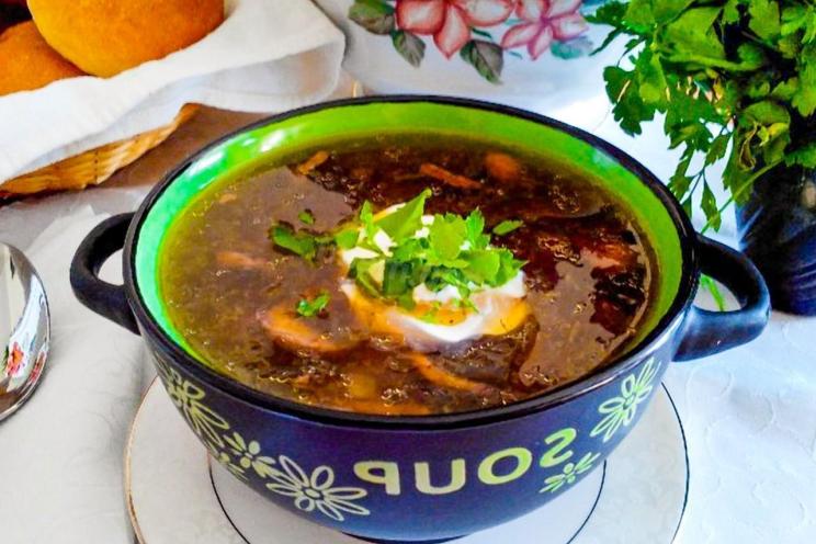 Slow Cooker Mushroom Soup for All