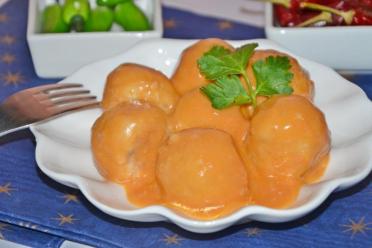 Savory Tomato-Sour Cream Fishballs