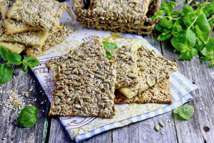 Sunflower and Sesame Seed Biscuits for Easy Snacking