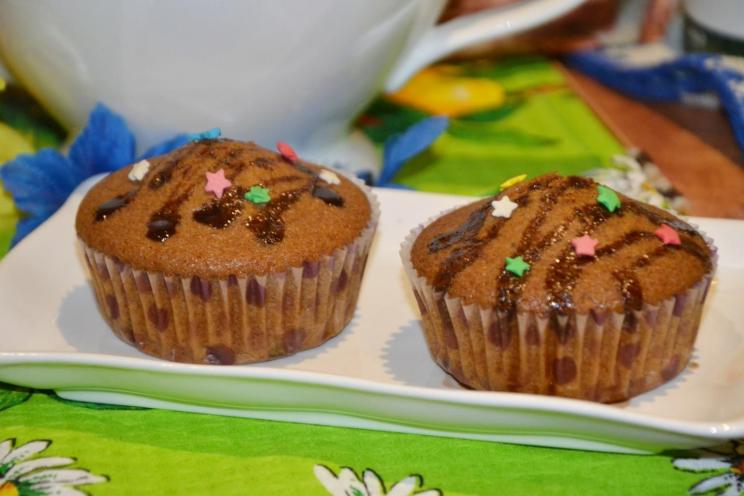Raisin-Filled Shortcrust Cupcakes Raisin-Filled Shortcrust Cupcakes