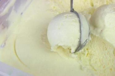 Nostalgic Soviet-Style Homemade Ice Cream