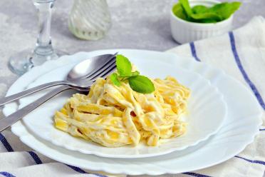 Quick Family Pasta in Creamy Sauce