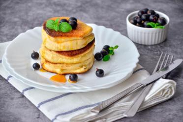 Fluffy Japanese Soufflé Pancakes