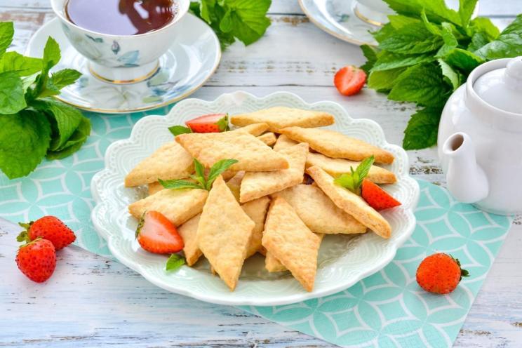 Vegan Sugar Cookies in 10 Minutes