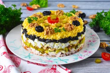 Layered Chicken and Prune Salad