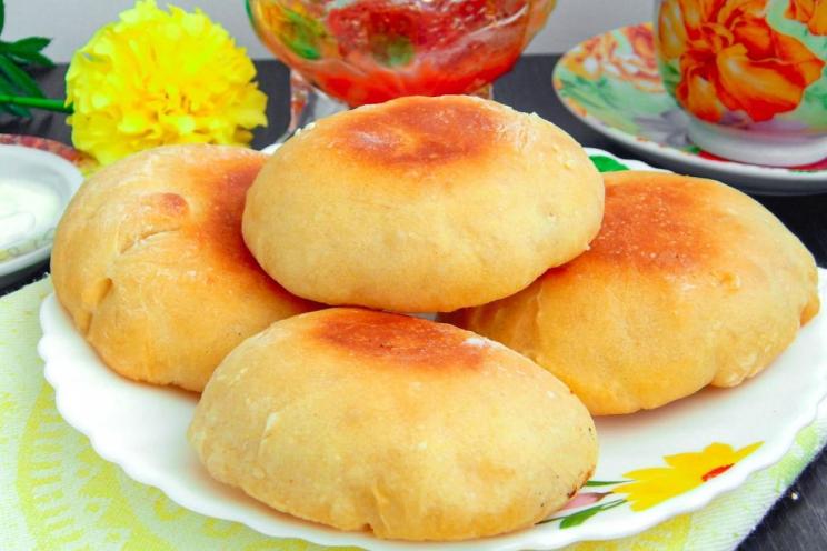 Pan-Fried Golden Buns Pan-Fried Golden Buns