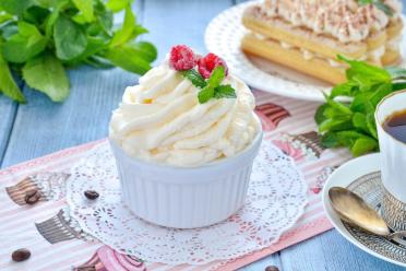 Fluffy Mascarpone Tiramisu Cream