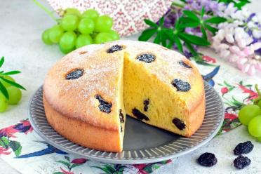 Easy Homemade Raisin Pie