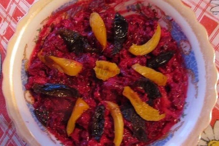 Healthy Beetroot Salad with Dried Fruits Healthy Beetroot Salad with Dried Fruits