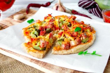 5-Minute Microwave Pizza Recipe