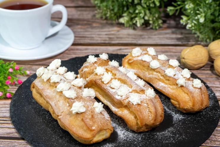 Buttercream-Filled Custard Eclairs