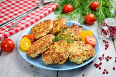 Quick and Juicy Chicken Cutlets