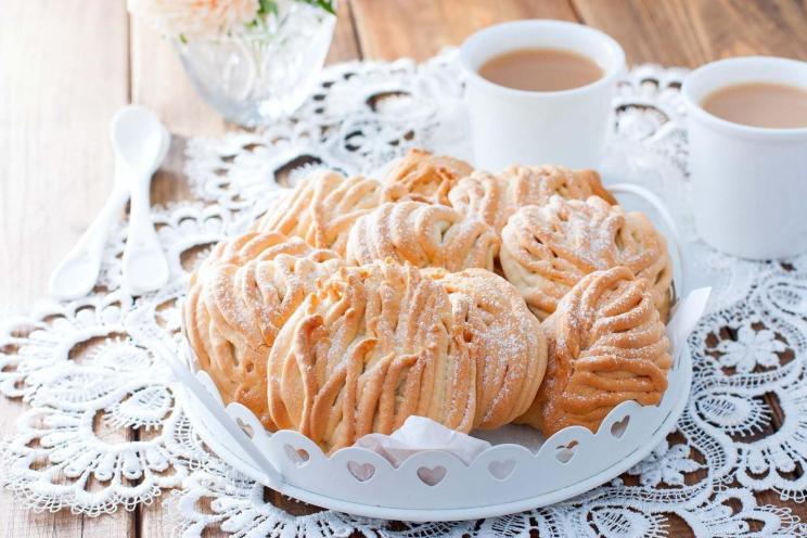 Easy Chrysanthemum Cookies Without Molds
