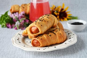 Quick & Easy Oven-Baked Sausages in Puff Pastry