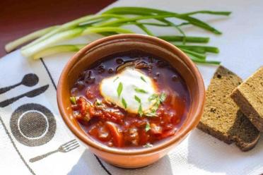 Vegetarian Bean and Mushroom Borscht