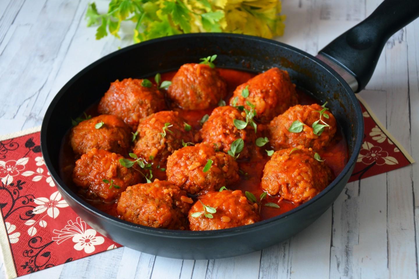 Beef Meatballs with Rice in Tomato Sauce