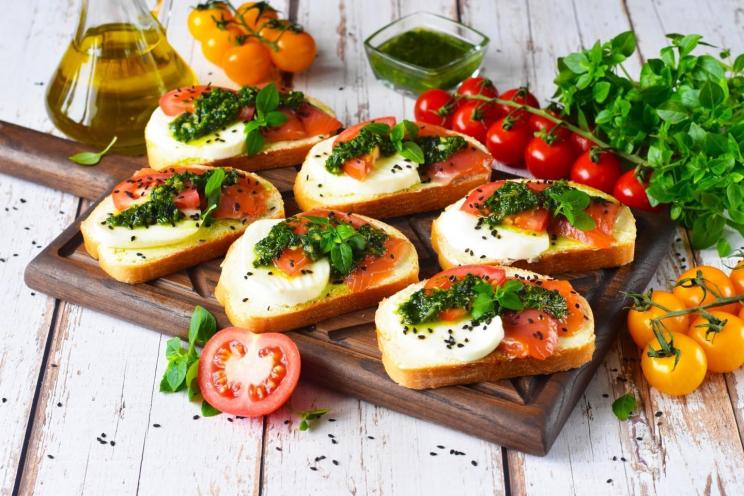Festive Salmon Sandwiches with Pesto